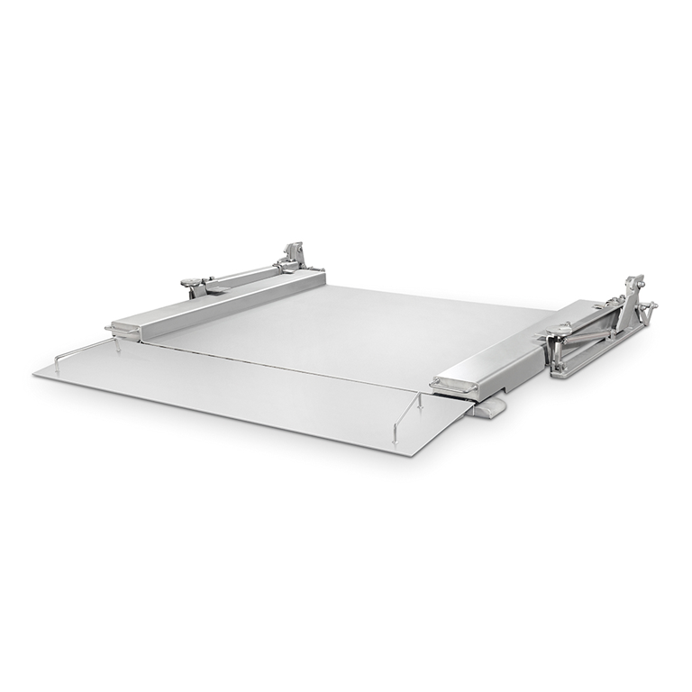 Ohaus Defender 5000 Stainless Lift Platform ready for use